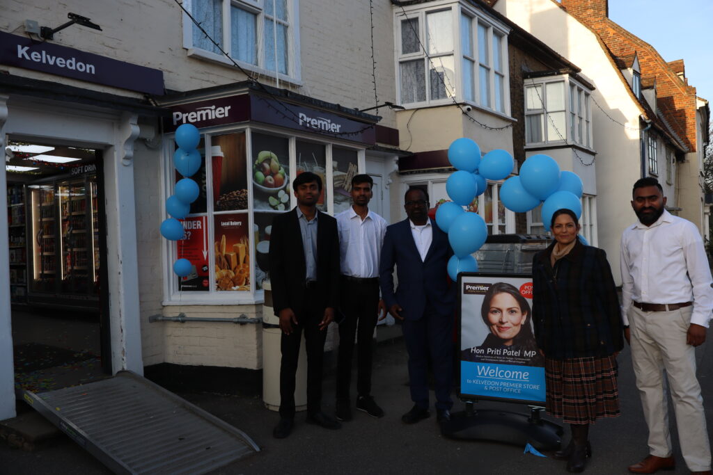 Priti meets with new Postmaster in Kelvedon